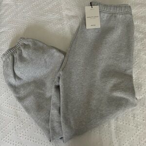 Aritzia TNA Cozy fleece Mega Boyfriend Sweatpants